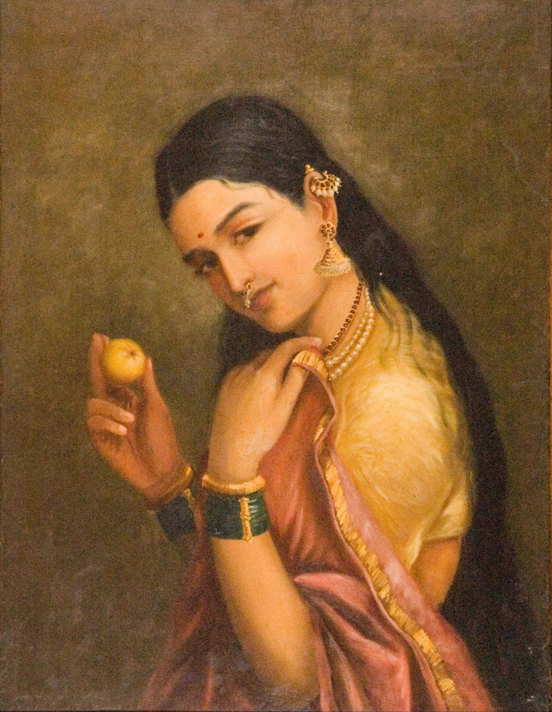 Kobieta trzymająca owoc - Ravi Varmâ