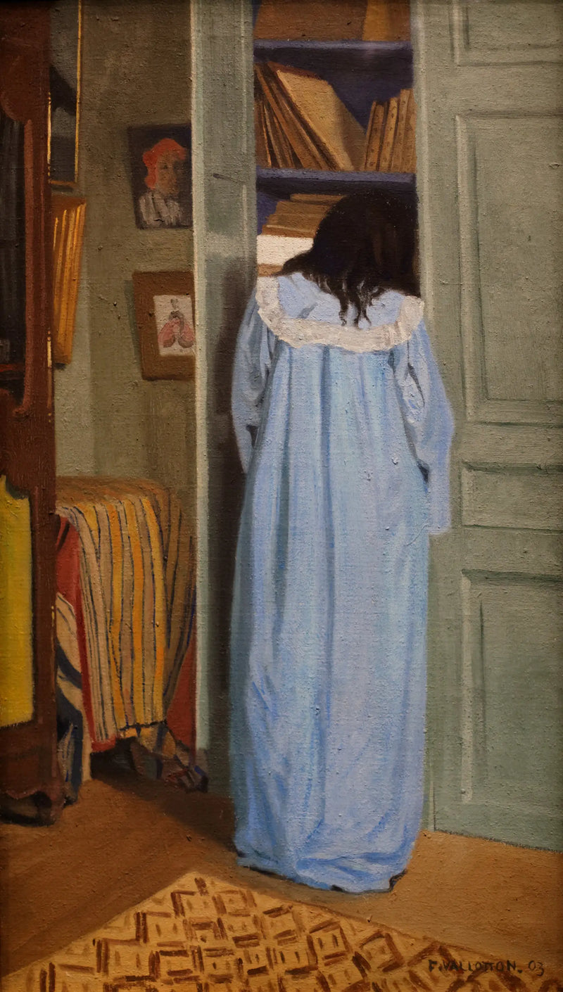 Wnętrze, kobieta w niebieskim przeszukująca szafę - Félix Vallotton